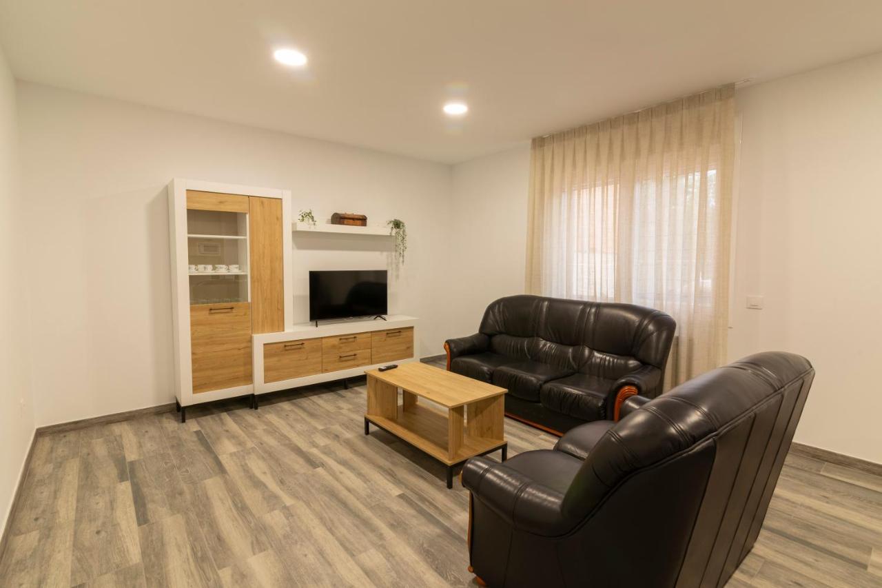 Apartamentos El Balcon Del Duero San Esteban De Gormaz Eksteriør bilde